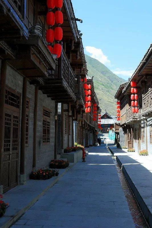 李毅谈国足选帅：现阶段不适合本土教练，还是外教比较适合